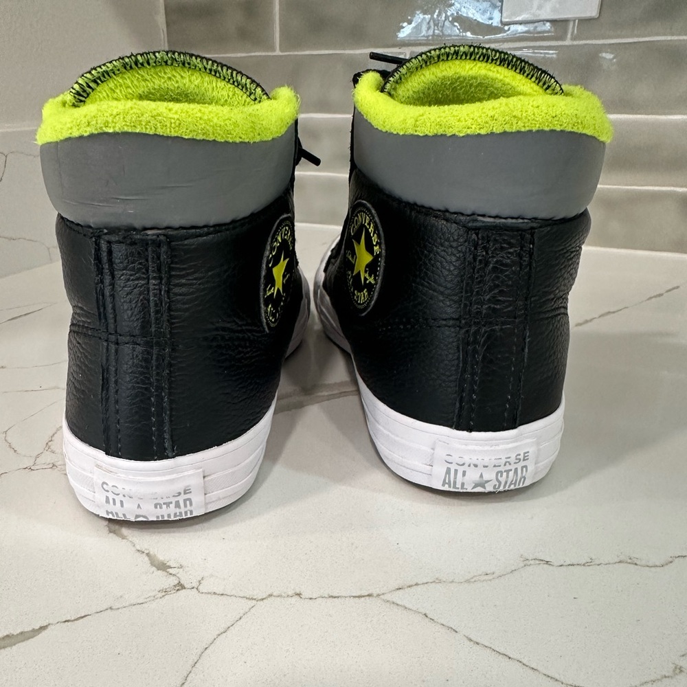 Converse Chuck Taylor All Star. Color Black, Green And White. Boy Size 5. - Picture 8 of 11